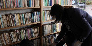 „Anticariatul Donatorilor”, cărți cadou oferite cititorilor de Biblioteca Județeană „Petre Dulfu” din Baia Mar8