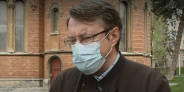 Mărturiile cutremurătoare ale unui preot care ține slujbe la patul pacienților din ATI