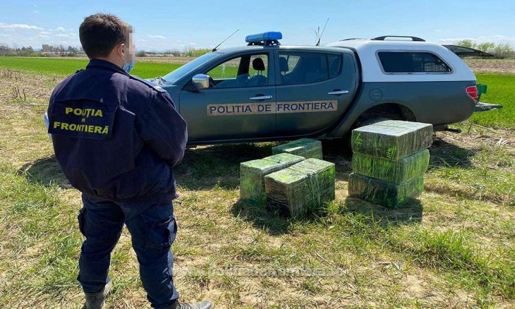 Încă o zi cu focuri de armă şi peste 16.400 pachete cu ţigări confiscate la frontieră