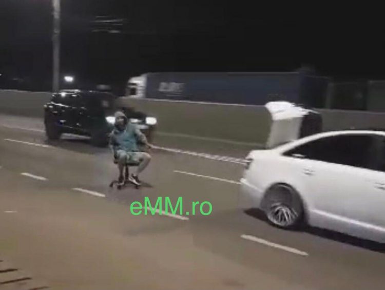 EXCLUSIV: “BUIECI” – DISTRACȚIE IN MIEZ DE NOAPTE PE BD. INDEPENDENȚEI DIN BAIA MARE. POLIȚIA, PE URMELE ȘOFERULUI