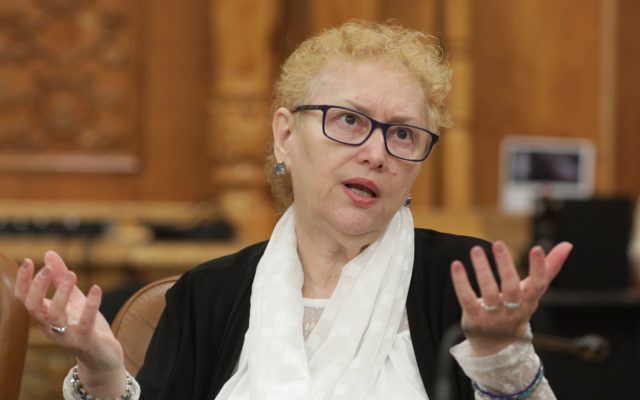 Renate Weber a fost revocată din funcția de Avocat al Poporului. Ne batem joc de ultima redută a democrației