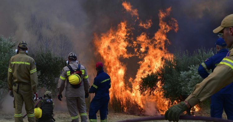 Incendii devastatoare în Grecia. Premierul avertizează cetățenii – VIDEO