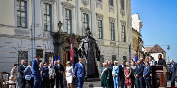 Fețele președintelui…