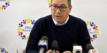 Scandalos! Ponta și gașca lui au lunar salarii de mii de euro de la buget!