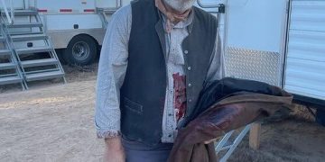 Alec Baldwin a împuşcat doi membri ai echipei de filmare, unul a murit