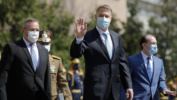 Guvernul Ciucă anulează creșterile de pensii, salariu minim și alocatii