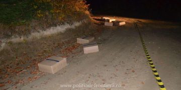 Aproximativ 9.000 pachete cu țigări de contrabandă confiscate la frontiera de nord a României